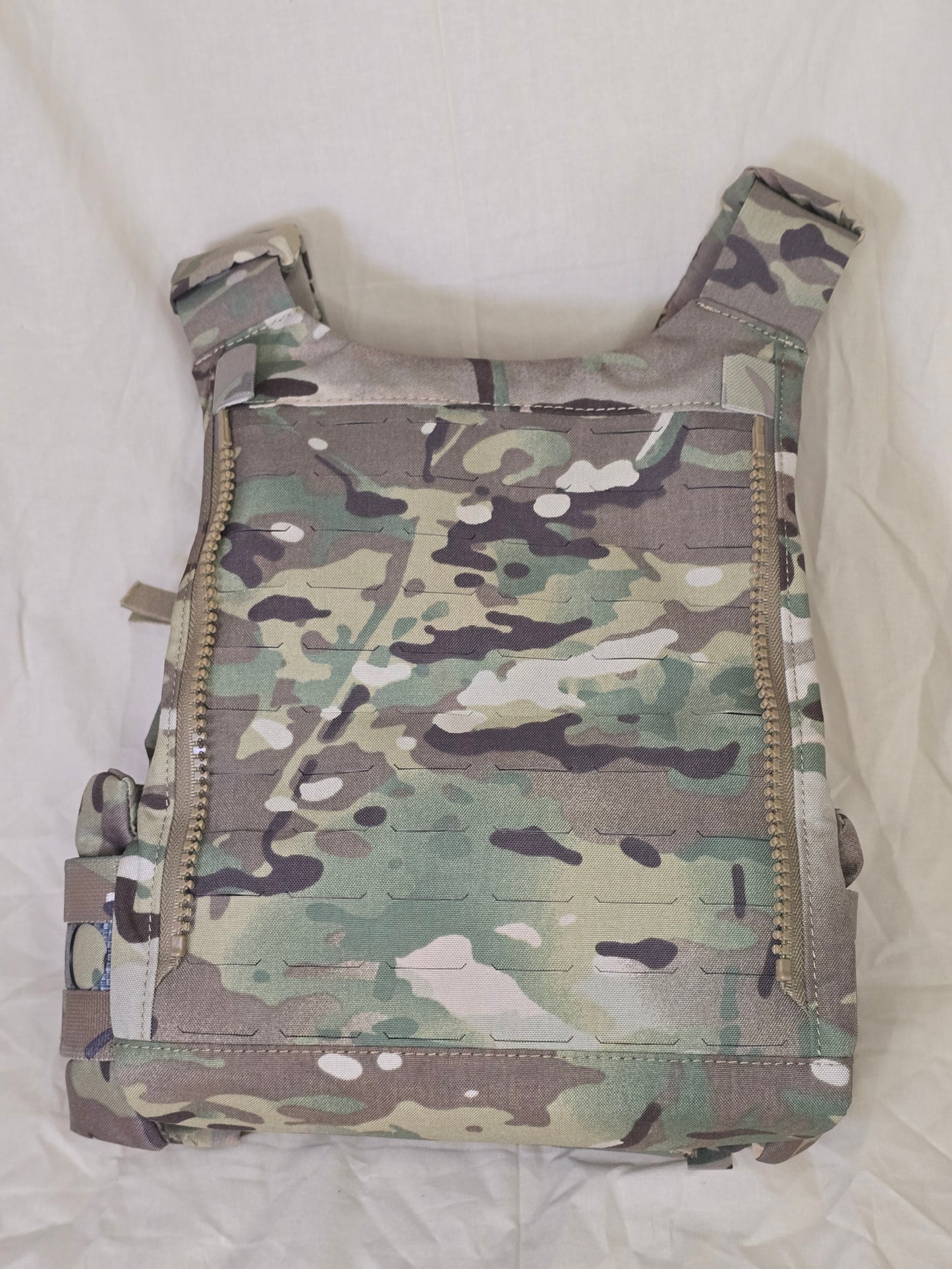 Multicam - Carbon Plate carrier