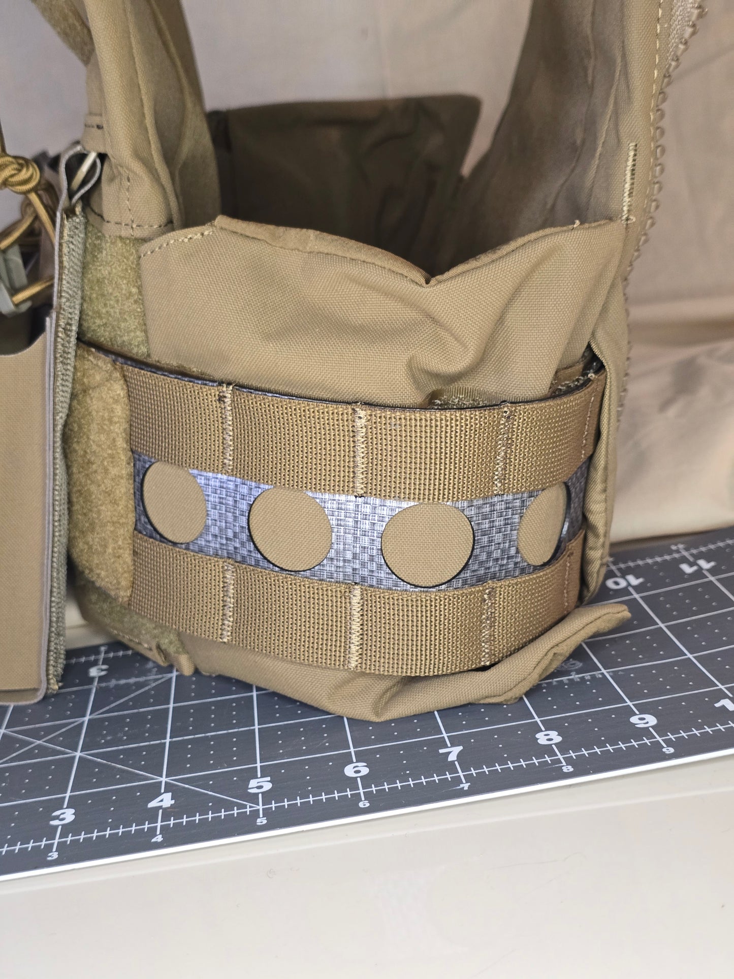Tan - Carbon Plate Carrier