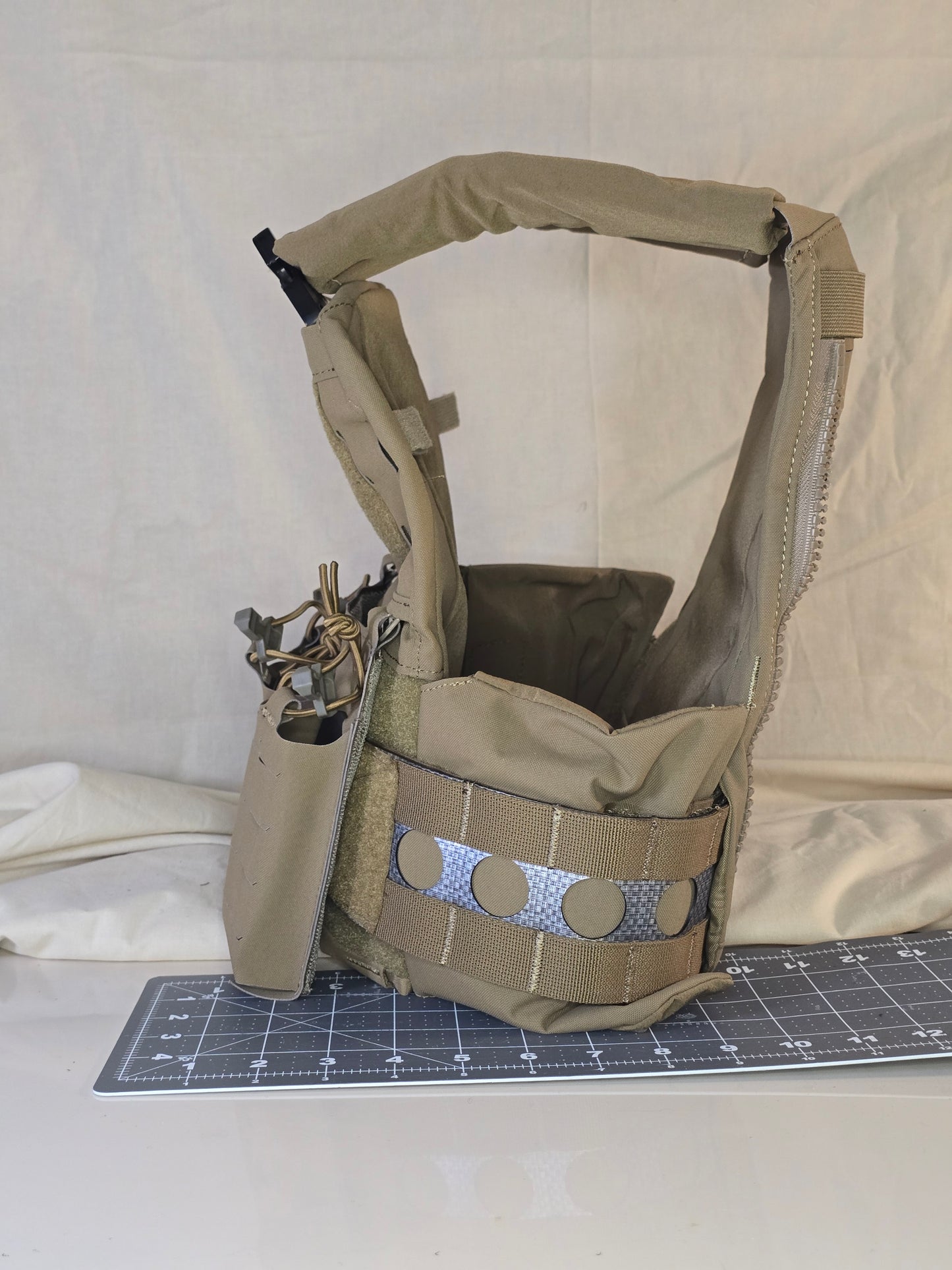 Tan - Carbon Plate Carrier